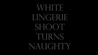 hollyhotwife Blissful bitch pulls pussy