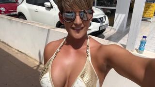 HannahBrooks Sexy model - gently handjob pussy