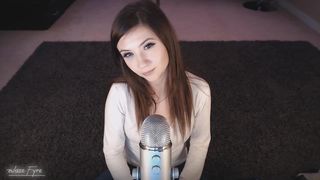 BlazeFyre Busty blonde hot jerks off her cunt