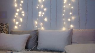 daddysgirl222 cute bitch caresses sex lips