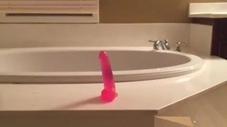 Queen_Kate slutty blonde fucks shaved cunt