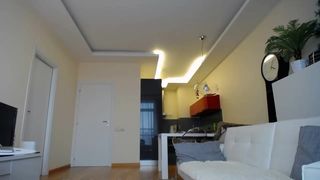 porn hd crazy queen gently pulls the vagina