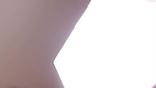 w0wgirls gorgeous chick strips and jerks off her cunt