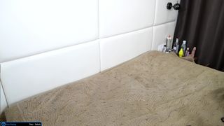 kittycaitlin fascinating passion masturbates shaved pussy