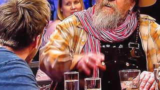 onlyfans elise aka siswet19  luxury chick masturbating with sex toys