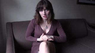 bettie bondage skin masturbates pussy