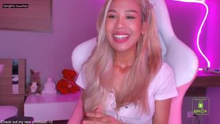 idaaaaaa skinny dolls fondle small tits