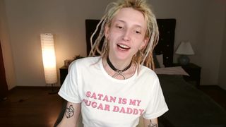 annjays imposing slut stiffens her cunt tight