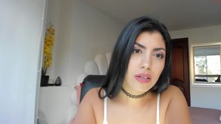 aishwaryarai playing with her ass and pussy