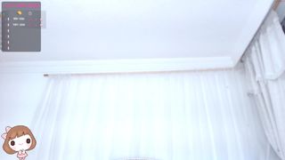 angelface18 beautiful bitch enjoys cunnilingus