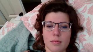 usemysmile slutty babe bares big tits