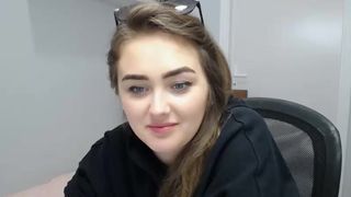 silvia_ami luxurious bitch furiously shaved shaved cunt