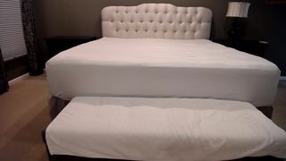 videoxxx  milf with tattoos jerks off her cunt