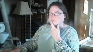 shygirl1976  spectacular skin cleaves the vagina with a large dildo