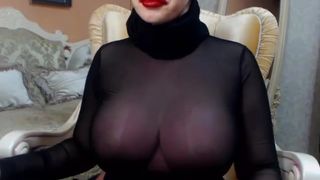 selmaazmani33  seductive and hot beauty pulls vagina