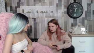 miss_lisa_  painted confused caresses shaved holes