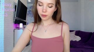 knee_ling  Long haired bitch