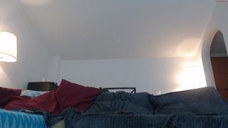 tralalabala  wonderful mother pulls the cap with her fingers