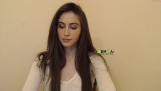 snowww_white  three fingers into the vagina