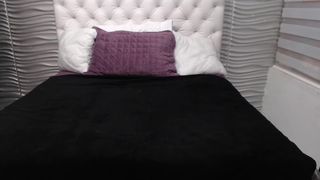 keyriss_  attractive model fucks pussy with sex toy