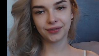 love_xxx_di young beauty seduces the virgin body