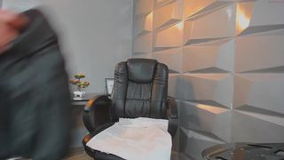 jadeh_williams cute whore sits on thick cock