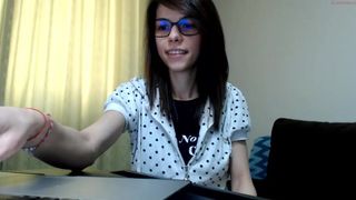 annais_  cam girl  masturbates shaved vagina