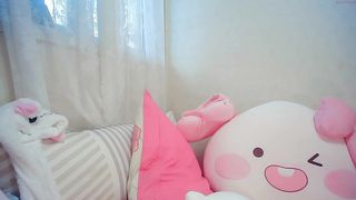 lovely_dana appetizing bitch shows juicy tits