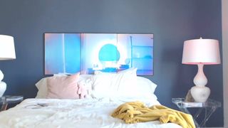 nikiskyler_ hot lady posing in black lingerie