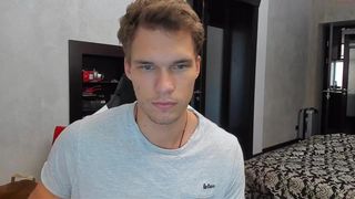 lovleycouplexxx doves wash in the shower and fuck