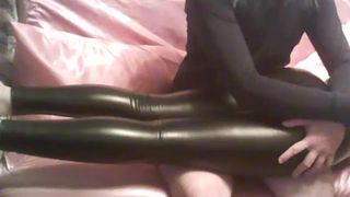 Kristaliss and gilded dildo