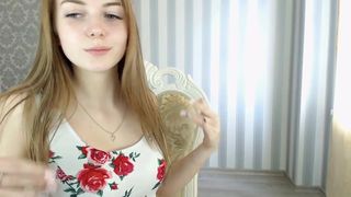 md1818 luxurious blonde straddled sex toy