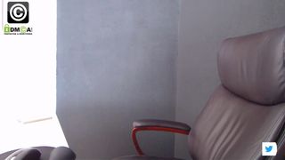 debralee blissful babe gently jerks pussy