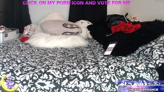 thesilvermoon wet pussy jumps on cock