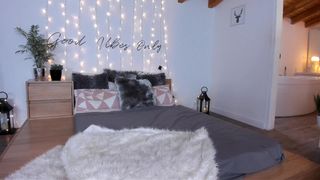 dulcemariaa extravagant babe blissfully bangs holes