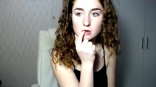 curlycutie19 gorgeous passion fucks both holes at once