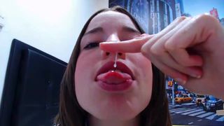 justiin_black gorgeous jerks off a banana and cums.