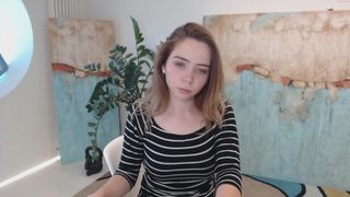 vaaskuar gorgeous babe furiously fucks pussy