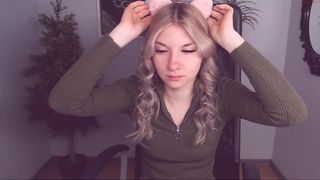 daniella_true luxurious female massaging nipples