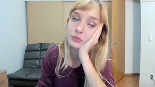 cutiepainter amazing wench fucks herself with sex toys