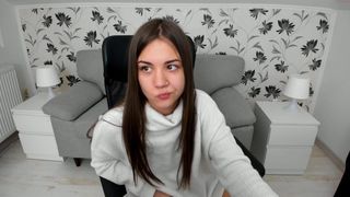 18forporn young sluts dance striptease