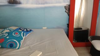 _roxana luxury chick masturbating with sex toys