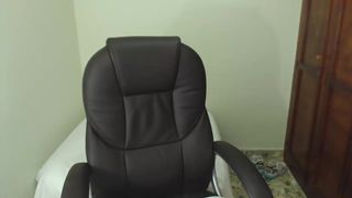 lisa_coleman black-haired bitch passionately masturbates cunt