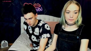 69chupachups crazy chick caresses shaved cunt