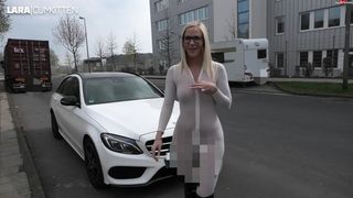 Lara CumKitten likes to hammer in all holes