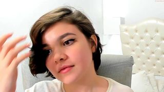 1genesis a hot bitch jumps on a sex toy