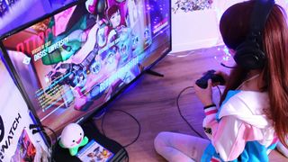 korpsekitten pretty lady gently masturbates cunt