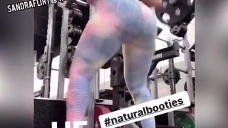 Sandra Latina gorgeous young lady jerks both holes