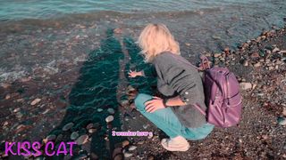 Kiss Cat busty  girl  fingering her pussy with a vibrator