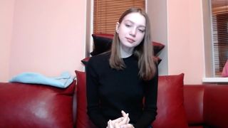 cuteruby1 luxurious slut gently pulls sisyandry